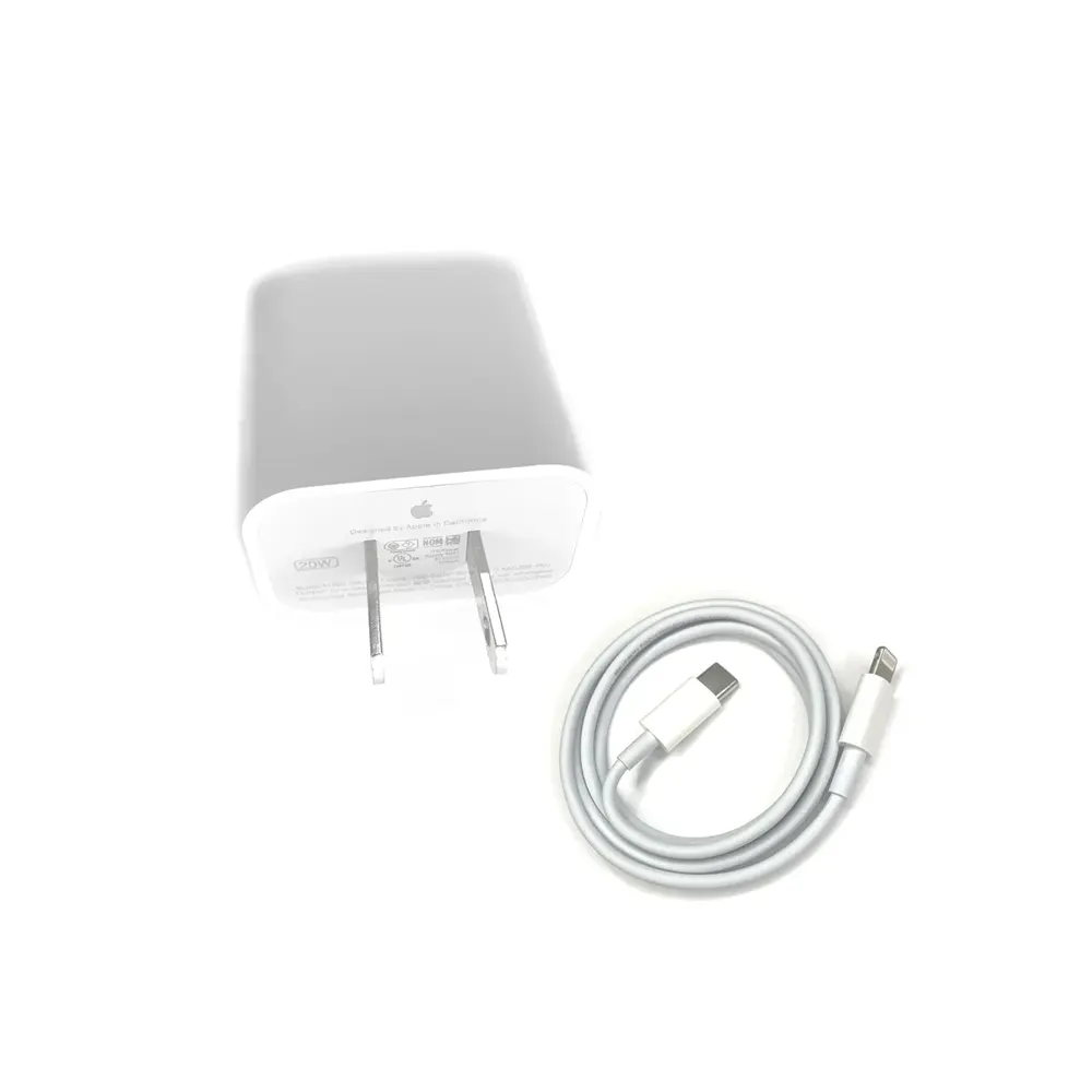 Cargador / Adaptador de corriente 20 W USB-C / Cable USB-C a Lightning -  FASHIONCEL